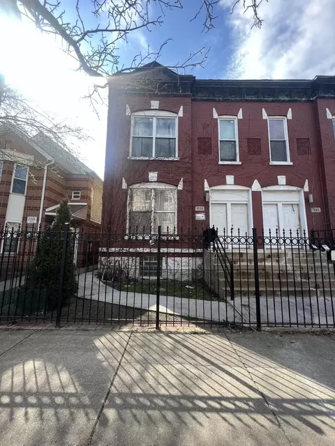 1538 N Rockwell St #2R, Chicago, IL 60622