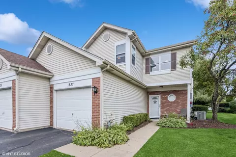 1537 Darien Lake Dr, Darien, IL 60561