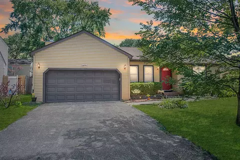 2675 Fieldstone Ct, Aurora, IL 60502