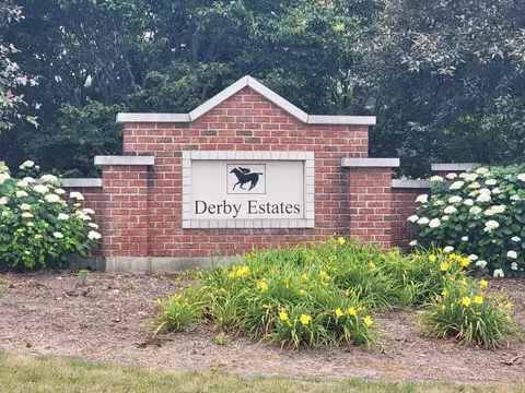 1009 Secretariat Dr, Genoa, IL 60135