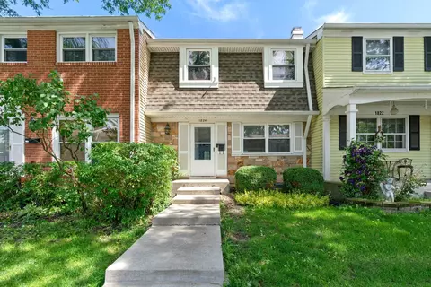 1824 Lancashire Ct, Schaumburg, IL 60194