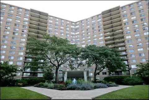 7033 N Kedzie Ave #308, Chicago, IL 60645
