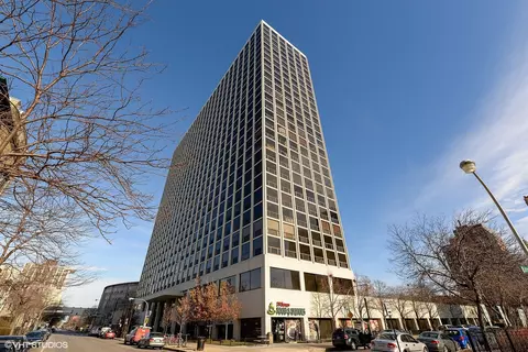4343 N Clarendon Ave #2515, Chicago, IL 60613
