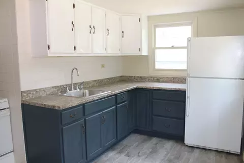 Kitchen - 902 Paul St, Mchenry, IL 60051 photo 1 of 1
