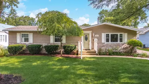 308 W James St, Dwight, IL 60420