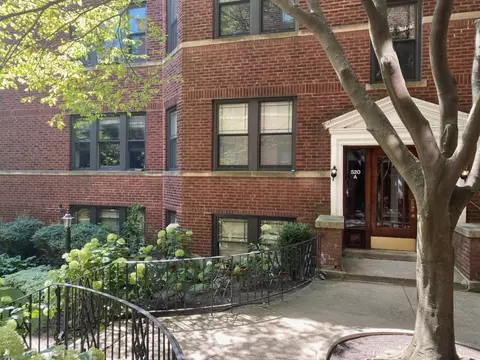 520 Sheridan Rd #2A, Evanston, IL 60202