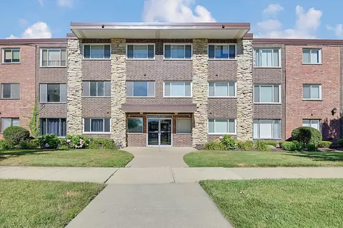 10210 Washington Ave #211, Oak Lawn, IL 60453