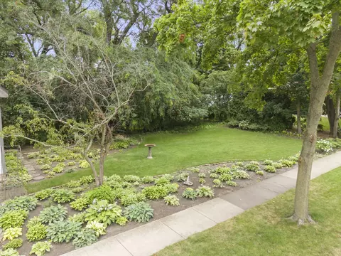 907 N Cross St, Wheaton, IL 60187 photo 7