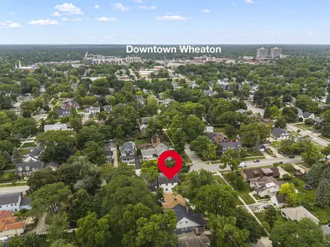 907 N Cross St, Wheaton, IL 60187 photo 5