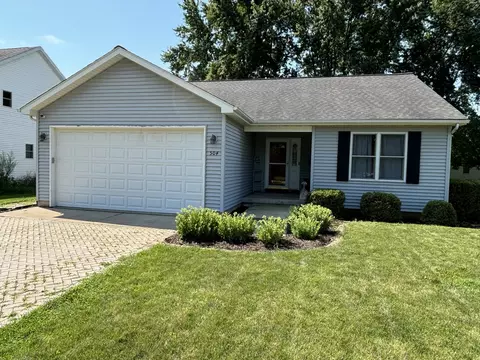 504 W 4th St, Sandwich, IL 60548