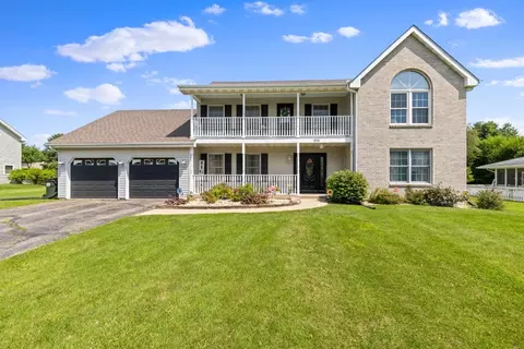 3976 E Mockingbird Ln, Byron, IL 61010