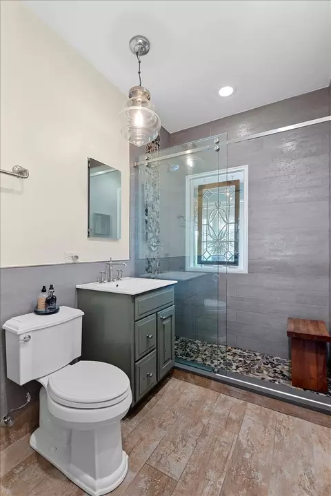 1425 W Juneway Ter, Chicago, IL 60626 photo 21