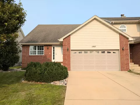 1265 S Farmstone Dr, Diamond, IL 60416