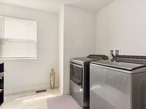 914 Daniel St, Plano, IL 60545 photo 11