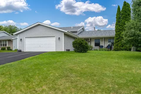 875 Brandy Bend Rd, Roscoe, IL 61073