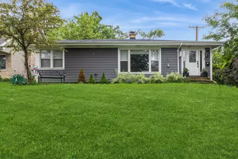 10 S Walnut St, Palatine, IL 60067