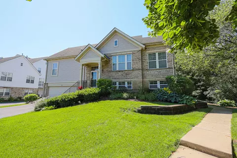 982 Indigo Ct, Hanover Park, IL 60133