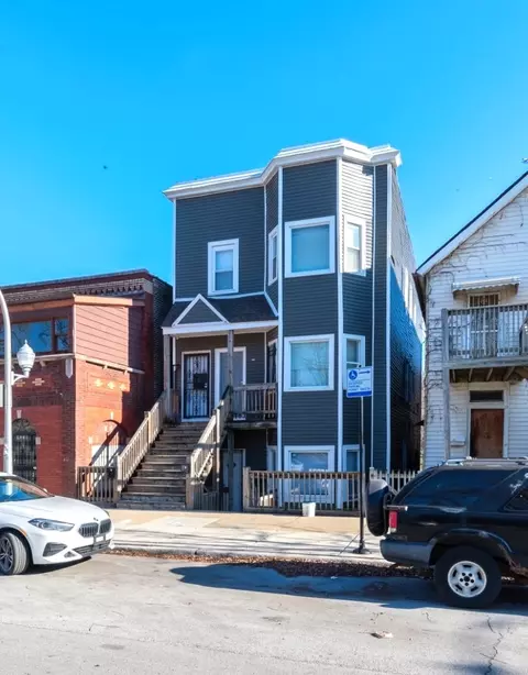 9235 S Brandon Ave, Chicago, IL 60617