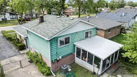 View/Area - 16339 Marshfield Ave, Markham, IL 60428 photo 2 of 3