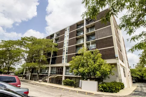1043 S York Rd #501, Bensenville, IL 60106