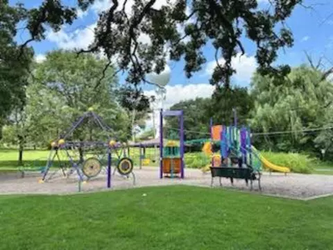 Other - 836 Kent Cir, Bartlett, IL 60103 photo 11 of 11
