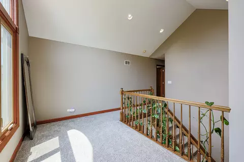 Entry Way - 836 Kent Cir, Bartlett, IL 60103 photo 5 of 7