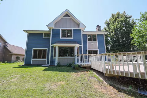 Exterior - 836 Kent Cir, Bartlett, IL 60103 photo 7 of 13