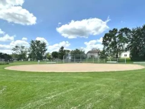 Other - 836 Kent Cir, Bartlett, IL 60103 photo 10 of 11