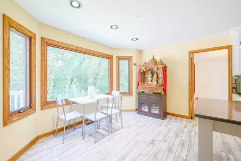 Other - 836 Kent Cir, Bartlett, IL 60103 photo 3 of 11