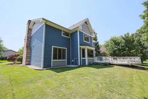 Exterior - 836 Kent Cir, Bartlett, IL 60103 photo 8 of 13