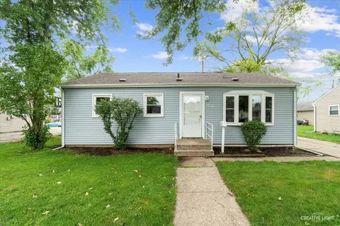 450 S Ohio St, Aurora, IL 60505