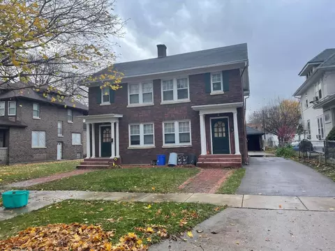 423 S 4th St, Rockford, IL 61104