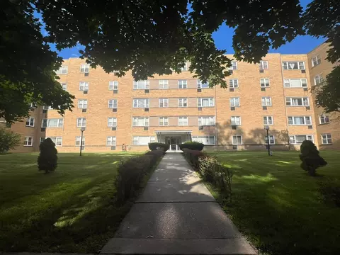 6161 N Hoyne Ave #209, Chicago, IL 60659
