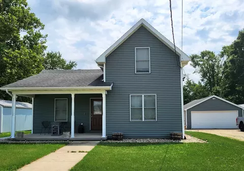 123 W Main St, Amboy, IL 61310