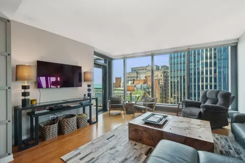 Living - 60 E Monroe St #2003, Chicago, IL 60603 photo 1 of 4
