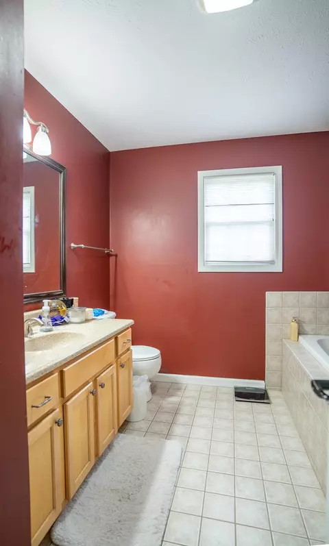 1516 Estate Dr, Normal, IL 61761 photo 14
