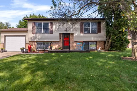 4687 Cromwell Ln, Loves Park, IL 61111