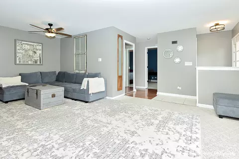 5205 Springdale Ln, Mchenry, IL 60050 photo 4