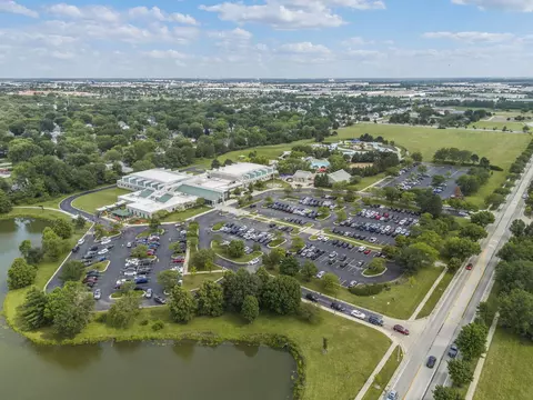 132 Thackeray Dr, Bolingbrook, IL 60440 photo 36