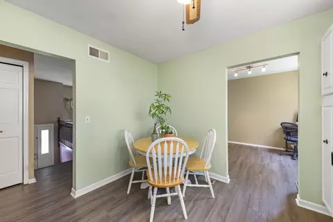 132 Thackeray Dr, Bolingbrook, IL 60440 photo 10