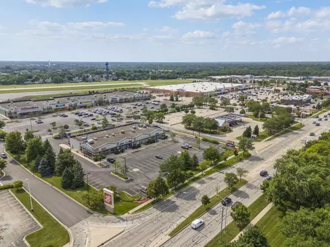 132 Thackeray Dr, Bolingbrook, IL 60440 photo 38