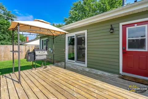 Exterior - 3210 Sunrise View St, Mchenry, IL 60050 photo 3 of 6