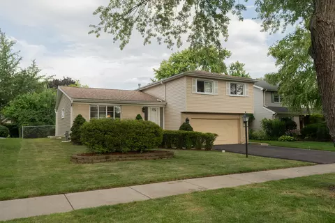 Exterior - 1801 N Beech Rd, Mount Prospect, IL 60056 photo 2 of 3
