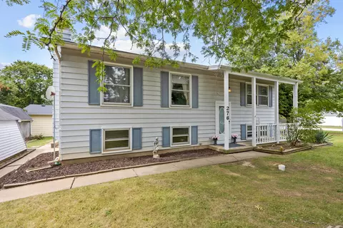 276 N 1st St, Gurnee, IL 60031