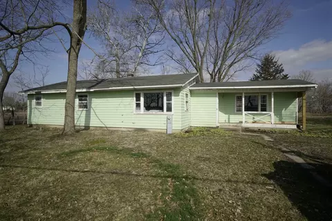 11641 Harrison Rd, Rockton, IL 61072