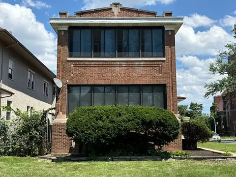 701 N Pine Ave, Chicago, IL 60644