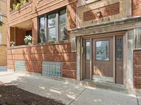 3110 W Cullom Ave #1, Chicago, IL 60618