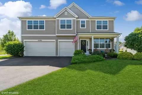 2051 Mayfair Dr, Island Lake, IL 60042