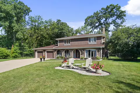 431 Knollwood Dr, Wood Dale, IL 60191