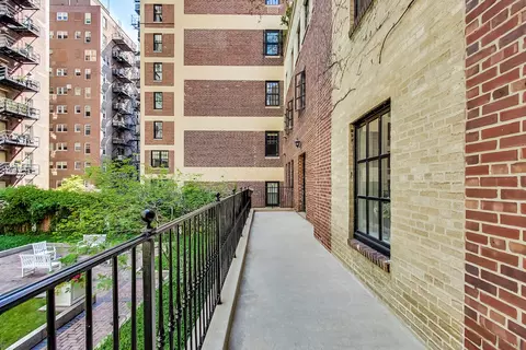 210 E Walton Pl #C, Chicago, IL 60611 photo 52
